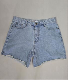 (Category: ) located in . Submitted by kikomimi (Listing ID 1305928804, Image 1). Description: .