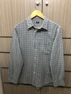 Uniqlo Gray Pattern Flannel