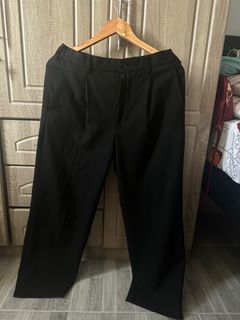 Uniqlo Wide Pleated pants Black