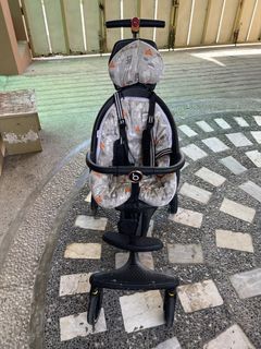 v8 light weight stroller for kids free padding with roof too