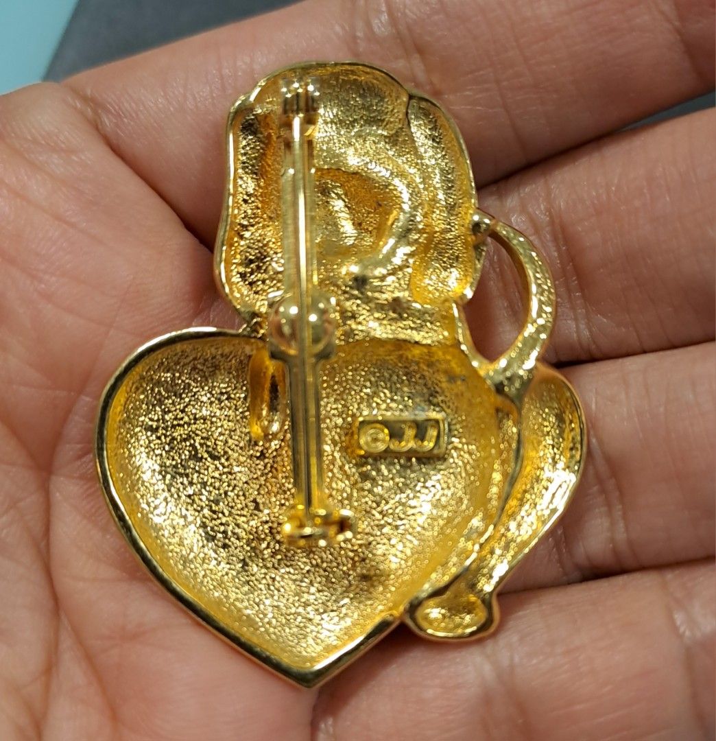 Vintage Dog Brooch Holding a Heart signed JJ Women s Fashion Jewelry Organizers Brooches on Carousell