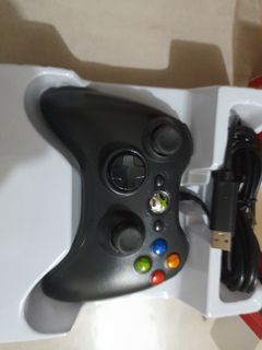 XBOX 360 WIRED CONTROLLER