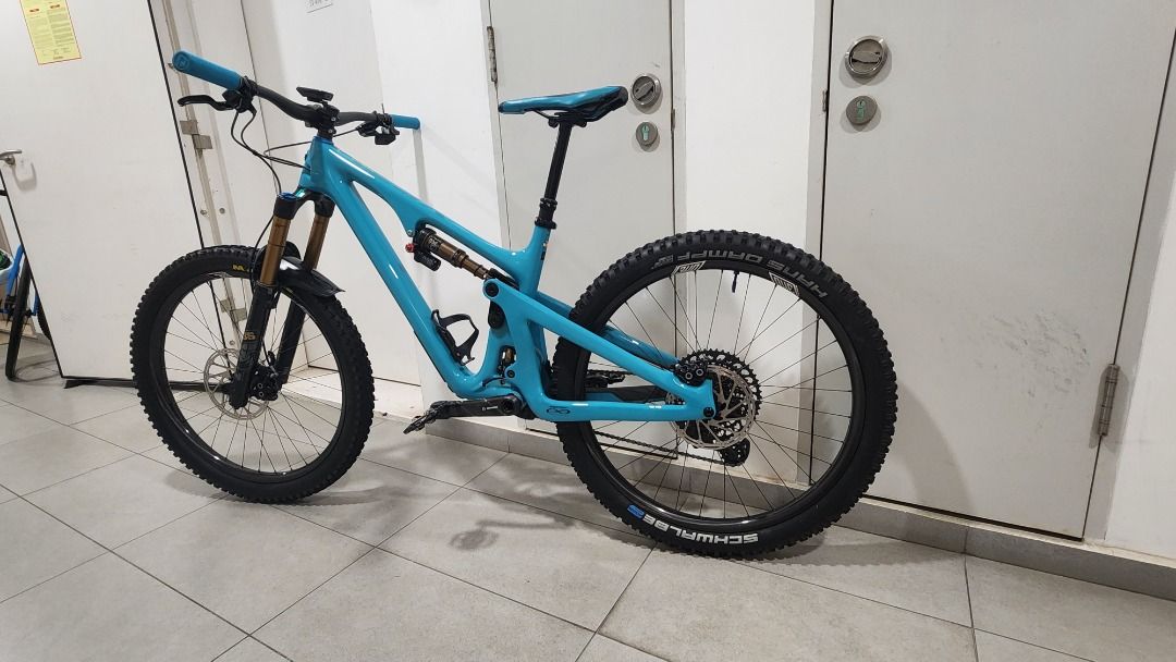 Yeti SB140 Turq Series 2021 model 27.5 Complete Bike NEGOTIABLE
