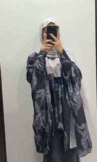(Category: ) located in . Submitted by aa_wardrobe (Listing ID 1305996525, Image 1). Description: .