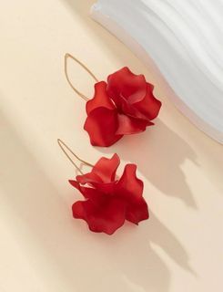 1 Pair Of European And American Style New Trend Long Flower Floral Drop Earrings, Exaggerated Style, Versatile Polyresin Women Earrings