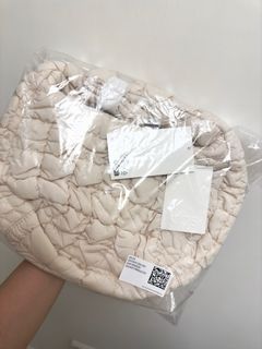 （分類：）位於 。 由 kris7508 提交（商品編號 1301435510，圖片 1）。簡介： 。