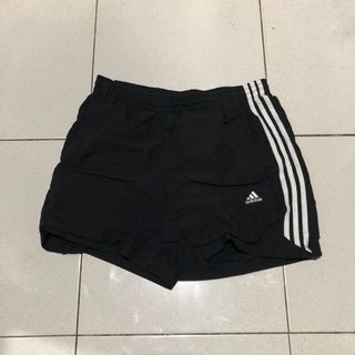 Adidas chelsea essentials black shorts