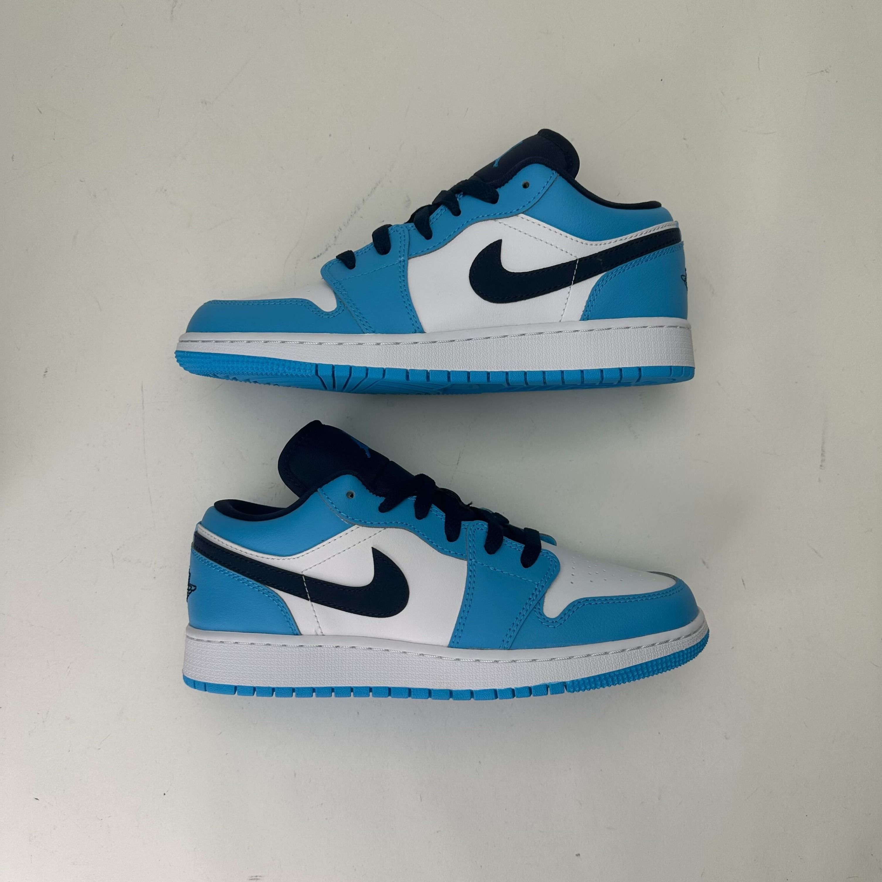 Air Jordan 1 Low GS UNC