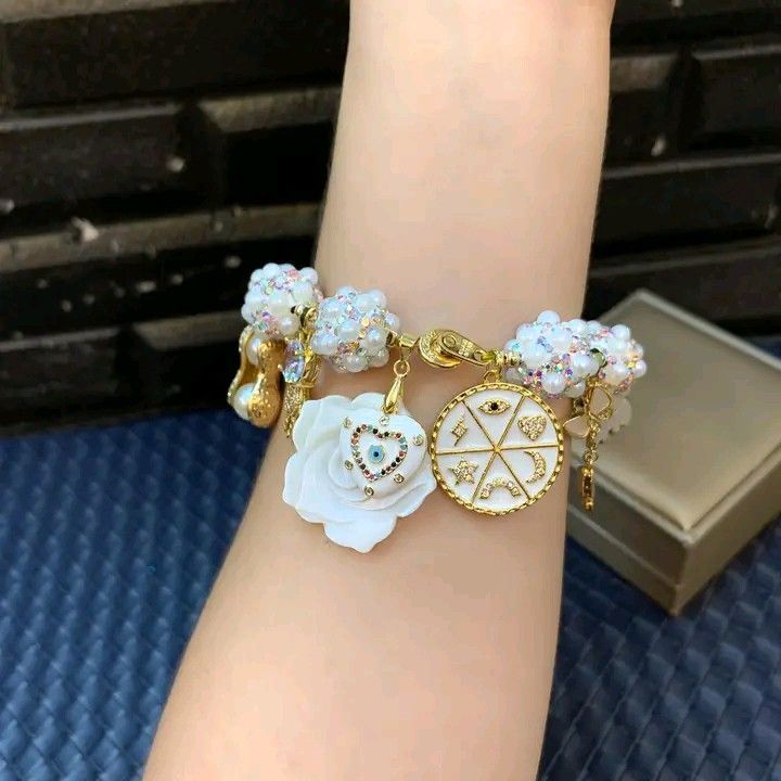 All about white bracelet (Category: Bracelets) located in Manila. Submitted by luckycharmsonlineshopping_ (Listing ID 1301371830, Image 3). Description: 💥 NEW ARRIVAL POST ❤️ ALL ABOUT WHITE OVER ALL GOOD LUCK CHARM BRACELET ❤️ 🧧 PEARL = Pearls help to balance the human body’s natural rhythms and hormone levels with lunar cycles. This stone will bring you inner wisdom and help to strengthen and nurture the growth of pure love. It will teach you