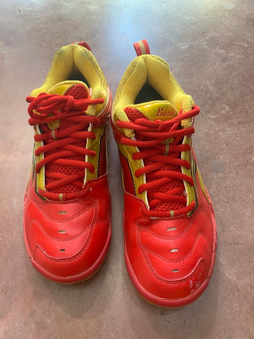 Bonny Badminton Shoes Size 7.5 mens Men s Fashion Footwear Sneakers on Carousell