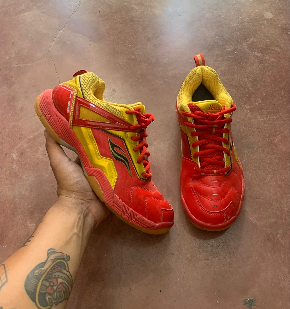 Bonny Badminton Shoes Size 7.5 mens Men s Fashion Footwear Sneakers on Carousell