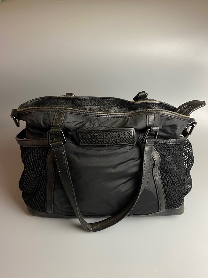 Burberry sport bag store