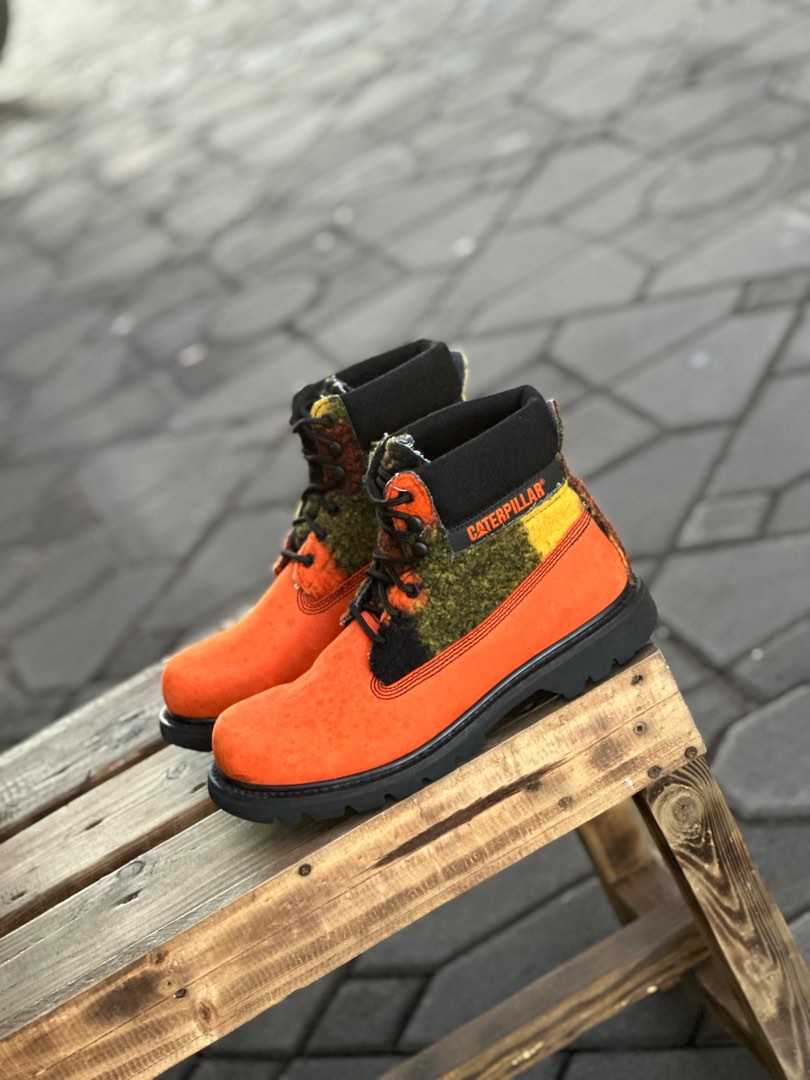 Caterpillar colorado wool