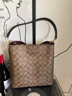 (Category: ) located in . Submitted by adele_says_boo (Listing ID 1301372768, Image 1). Description: .