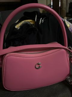 (Category: ) located in . Submitted by pinkcouturehoe (Listing ID 1301403586, Image 1). Description: .