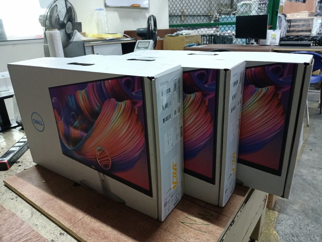 Dell monitor 24 empty boxes, Computers & Tech, Desktops on Carousell