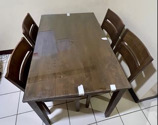Dining table 4 seater with glass