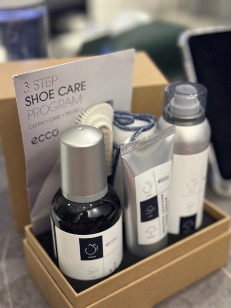 Ecco Shoe care kit, Men's Fashion, Footwear, Shoe inserts & accessories