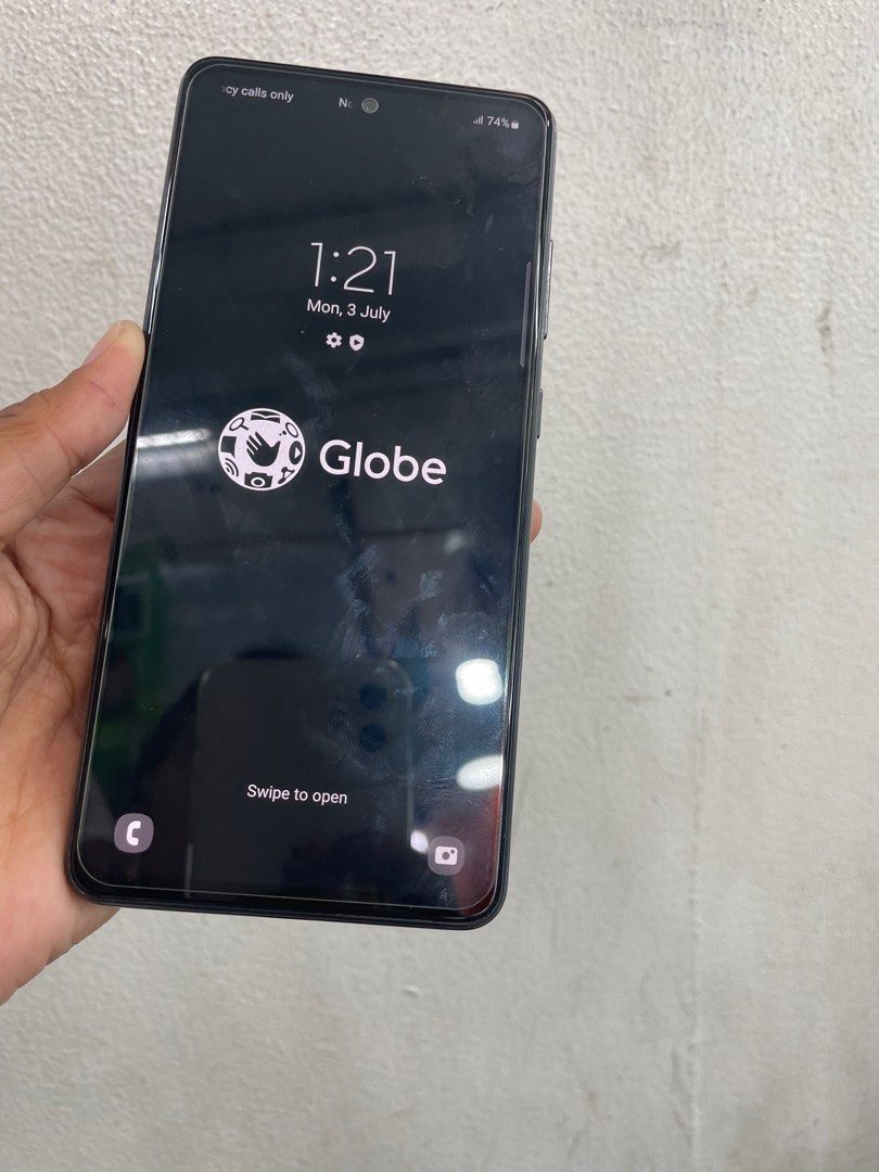 Galaxy A52s 5g 128gb 8g ram (Category: Samsung) located in San Juan City. Submitted by AshleyandLynGeneralmerchandise (Listing ID 1301389005, Image 2). Description: We accept trade in Credit card / Home Credit Shipping Meet ups / Delivery Fb page: Ashley & Lyn.