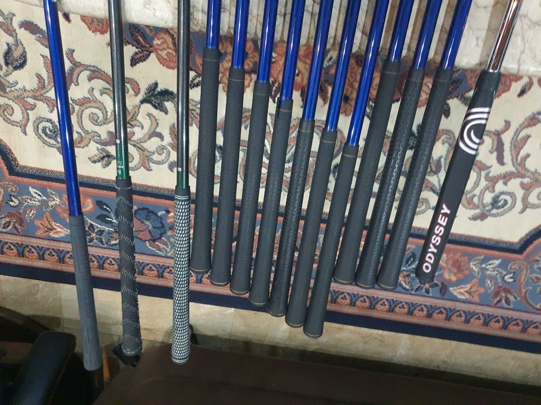 Golf Set (Category: Golf) located in Paranaque City. Submitted by manilagolfmarket (Listing ID 1301449676, Image 3). Description: For Sale golf set A.M.C Charger R flex graphite shaft irons Tour Special 5&7 woods A.M.C driver 14° Stand bag included for only 8.9k pick up Bf Paranaque or add shipping.