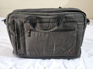 Hedgren 15" Laptop Bag w/multiple compartments (Rush, ready to ship)