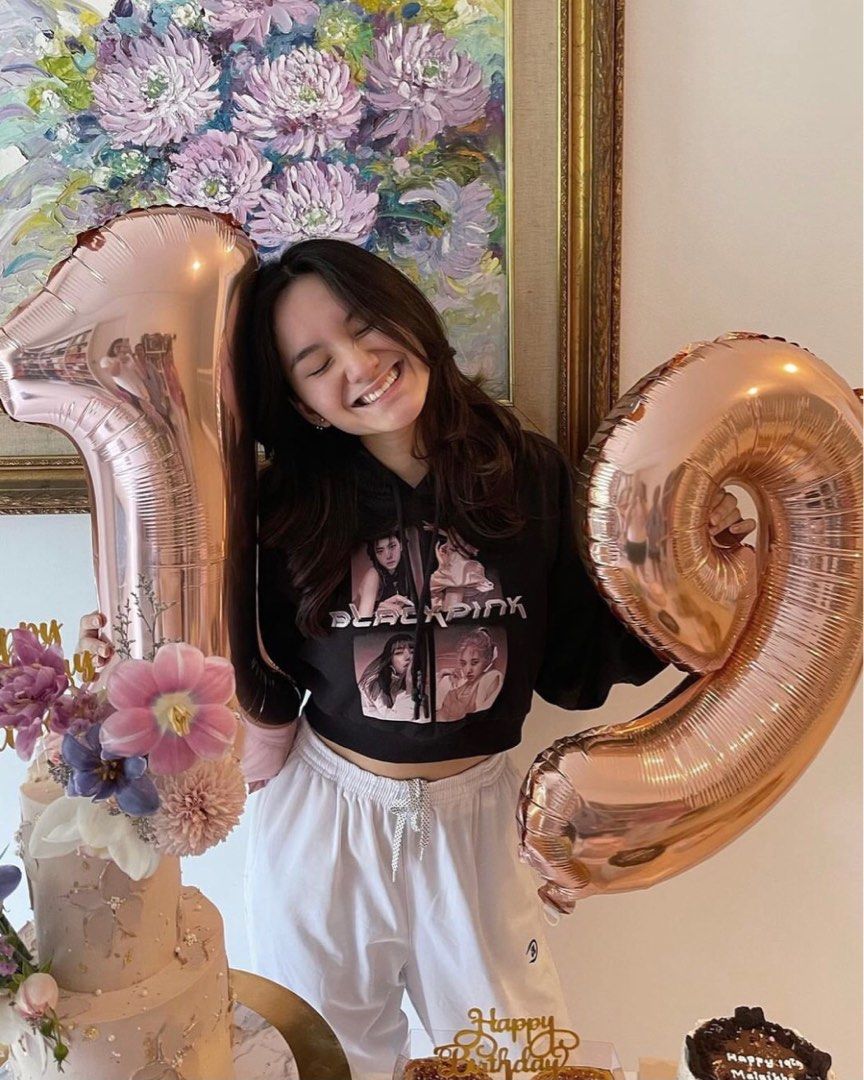 Blackpink hoodie bershka outlet