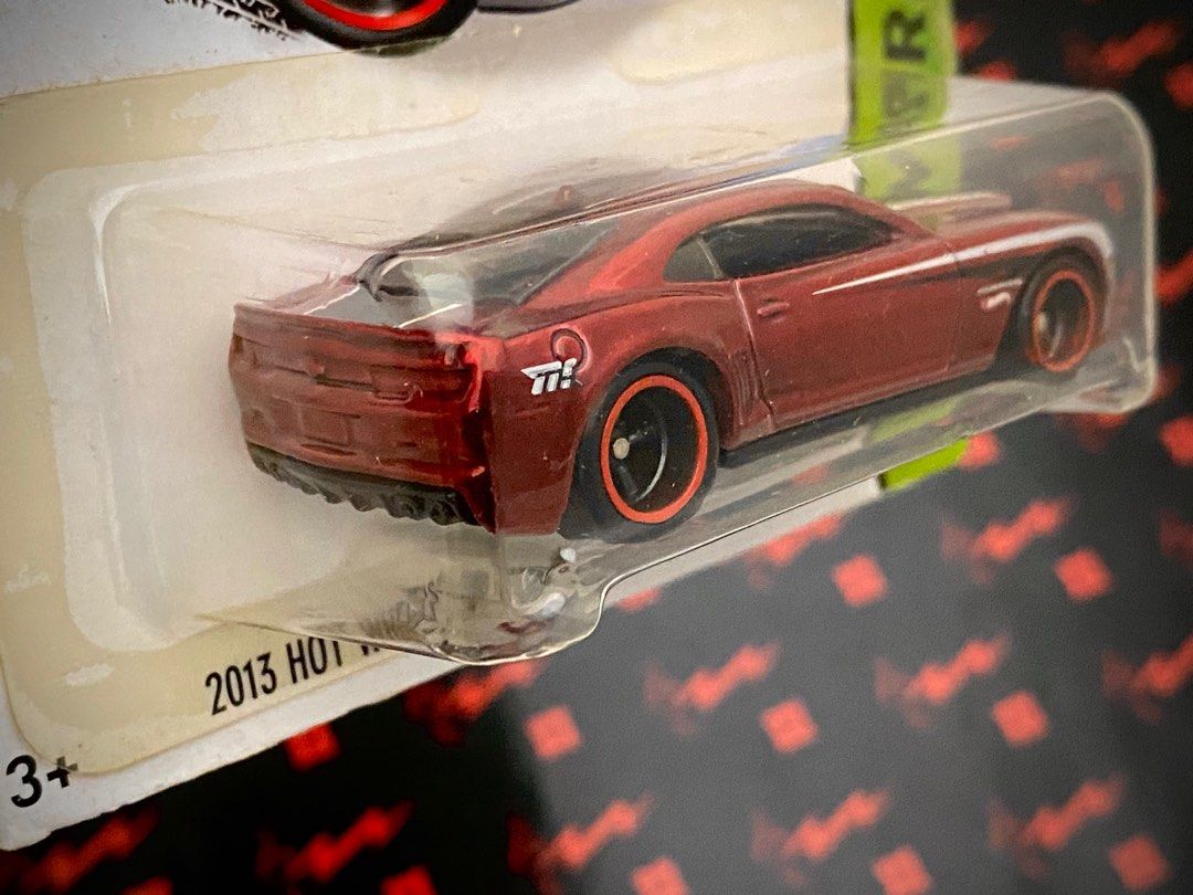 Hot Wheels STH 2013 Chevy Camaro Special Edition Hotwheels super