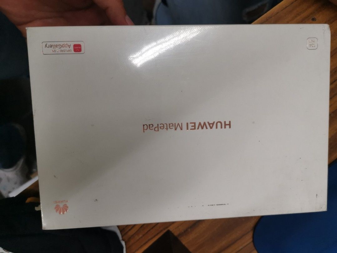 Huawei matepad 10.4 (Category: Android) located in Pasig City. Submitted by horizonx87 (Listing ID 1301320693, Image 1). Description: Huawei matepad 10.4 Brandnew sealed Ram 4GB ROM 128GB with sim slot color matte Grey.
