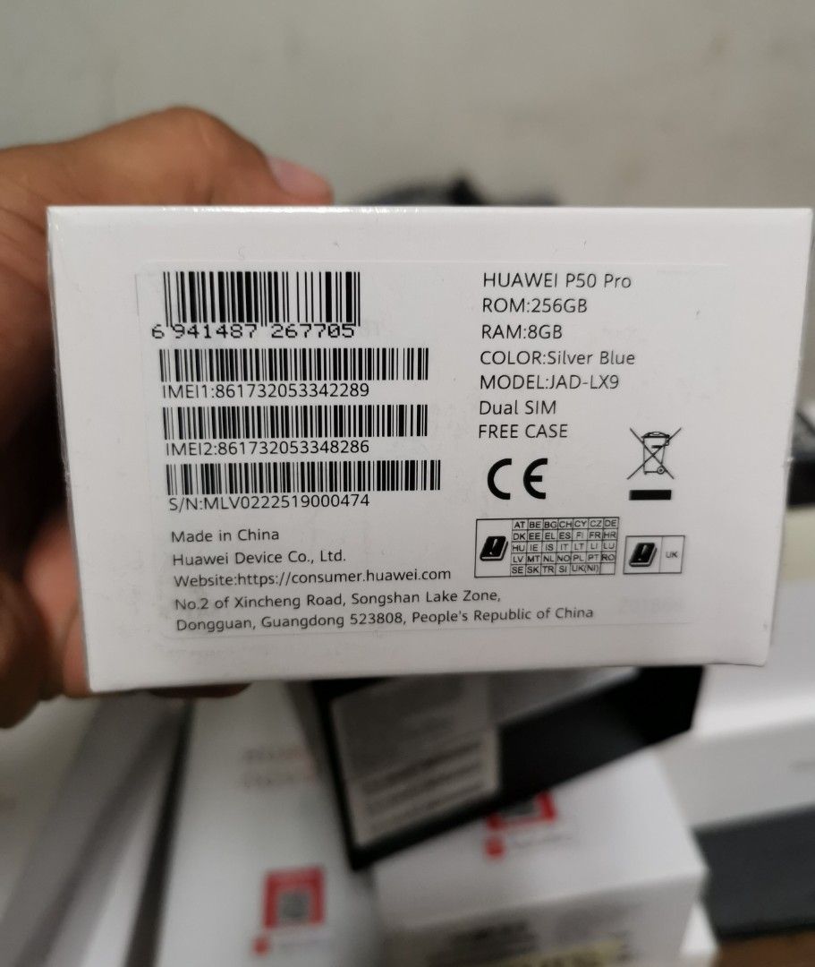 HUAWEI P50 PRO (Category: Huawei) located in Pasig City. Submitted by horizonx87 (Listing ID 1301319390, Image 3). Description: HUAWEI P50 PRO BRANDNEW SEALED color silver blue RAM 8GB ROM 256GB Dual Sim free Case pm nalang maga bossing 09957345316.