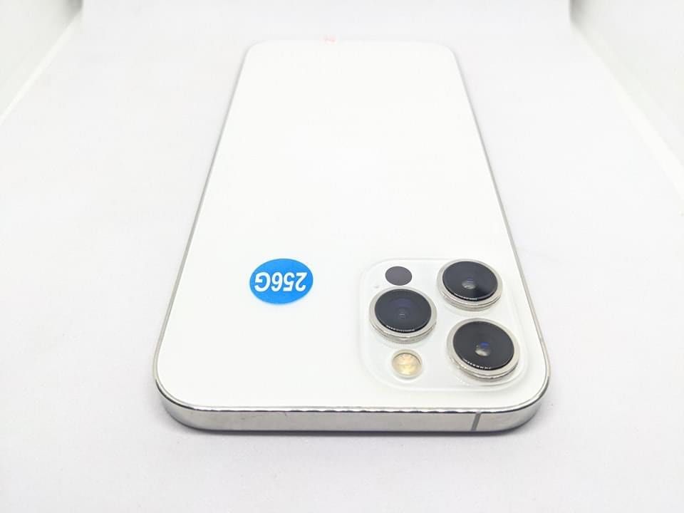 iPhone 12Promax 256gb (Category: iPhone 12 Series) located in Manila. Submitted by TekiCashGadgetsph (Listing ID 1301327856, Image 3). Description: (FU) Open-line, any sim working (worldwide) - Guaranteed original iPhone not fake/copy accessories with box Secondhand Good as new not abused! Presentable •Original Lcd • no issue hidden issues • no apple id / iCloud id • Good batthealth • Good cam front/back • Good Performance • Good face id • Good u