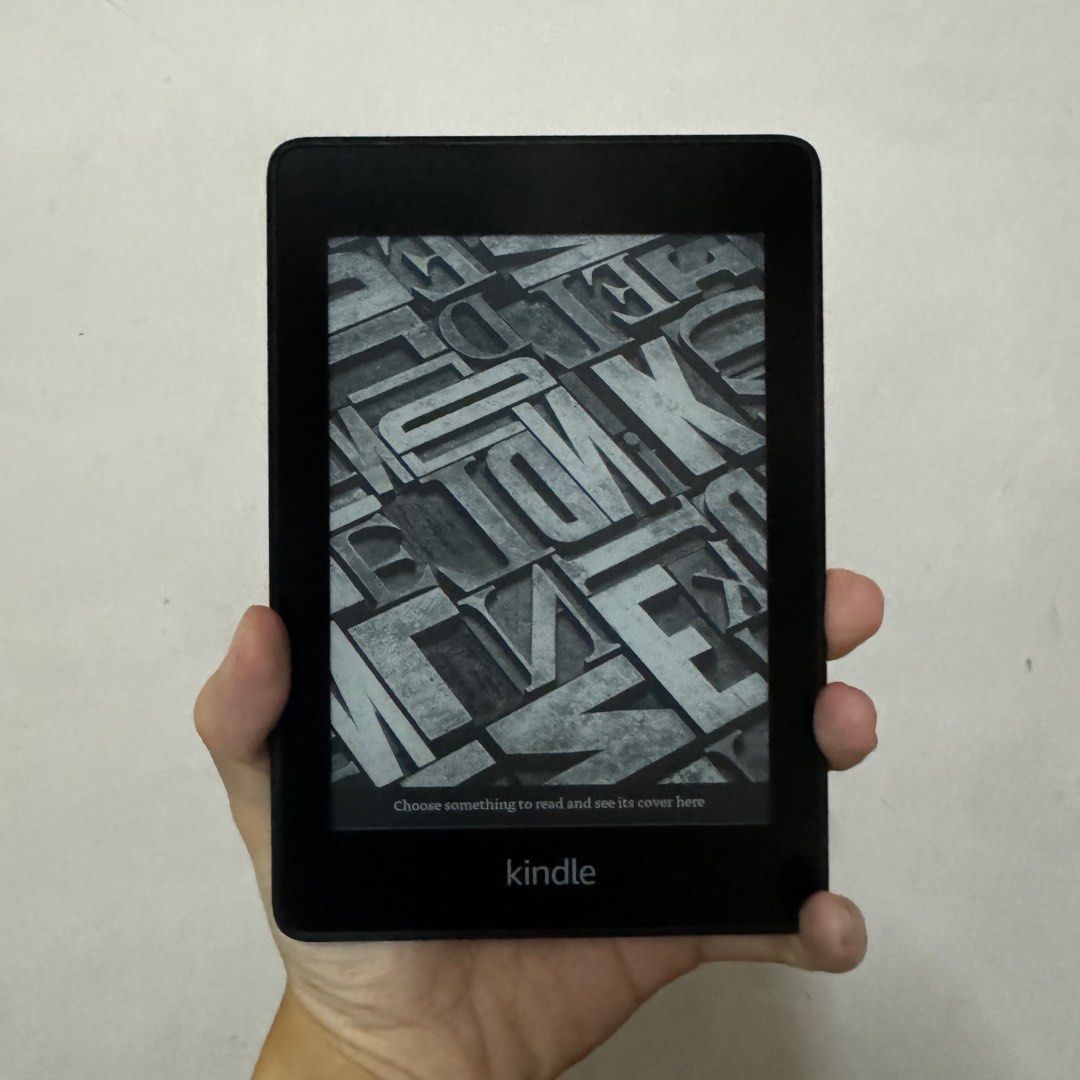 Kindle Paperwhite (10th Gen), 手提電話, 電子書閱讀器- Carousell