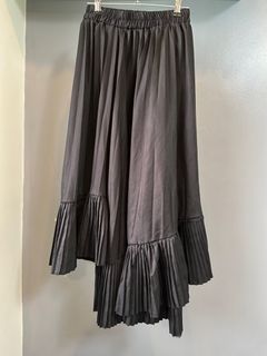 Korean style black Pleated Midi Skirt