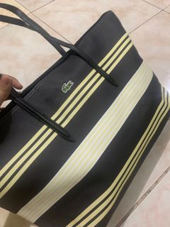 Lacoste tote  ukay source sign of used