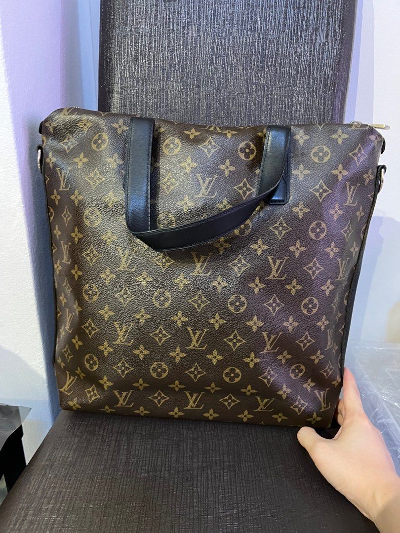 Louis vuitton mens tote bag LV