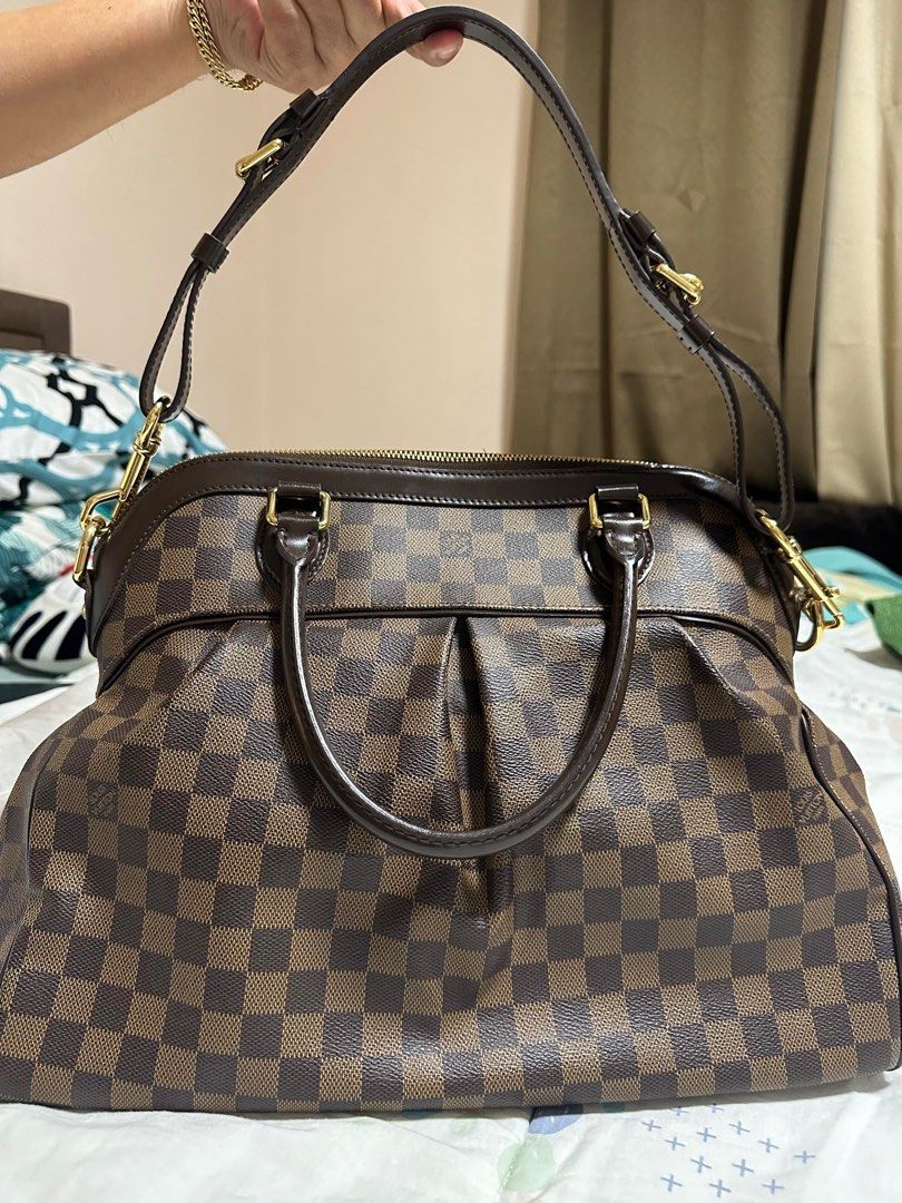 Louis Vuitton Trevi GM (Category: Luxury Bags & Wallets) located in Las Pinas. Submitted by daisuki_japan_luxury_by_reiko (Listing ID 1301331453, Image 2). Description: Selling for a client On hand Manila No inclusions Free shipping nationwide Can send more photos.