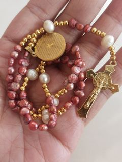 Made in Vatican Rome beautiful Fushia pink freshwater pearls St. Benedict rosary