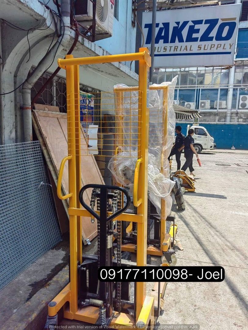 Manual Stacker (Category: Construction Tools & Equipment) located in Manila. Submitted by joeyroque09 (Listing ID 1301374189, Image 1). Description: Manual Stacker Specs: 1 ton .