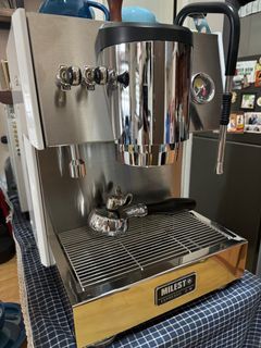 Milesto Aurora X20 espresso machine