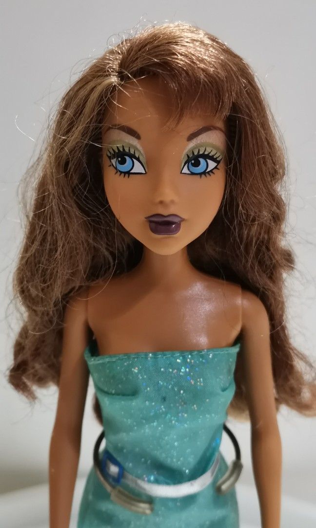 1999 My Scene Madison Barbie (Category: Kids Toys) located in Quezon City. Submitted by elliedeclutter (Listing ID 1301327522, Image 2). Description: Needs hairspa..