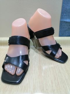 Nickels Size 7 Women Leather Heeled Sandals