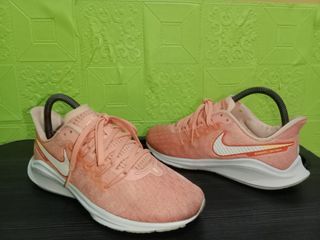 NIKE VOMERO 14 (SIZE 6.5 WOMENS) RUNNING SHOES