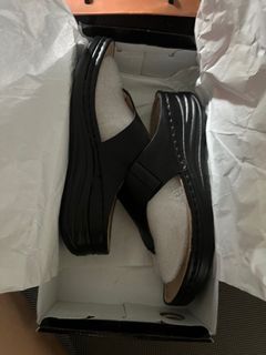Parisian Black Thong Sandals Slippers
