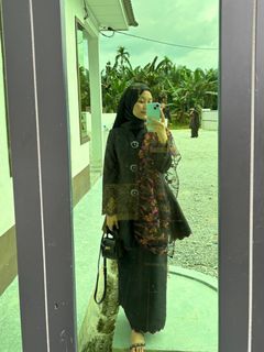(Category: ) located in . Submitted by azrinamn (Listing ID 1301477671, Image 1). Description: .