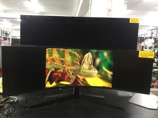 Samsung 49' Odyssey Neo G95A Curved QLED DQHD Gaming Monitor