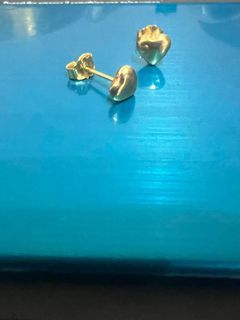 Saudi Gold heart stud earring 18karat