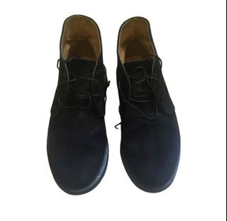 SALE! Dr Martens Midcut Boots| Size
US 4 Men (W6)