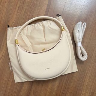(Category: ) located in . Submitted by hellopucca (Listing ID 1301329668, Image 1). Description: .