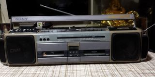 Sony DoDeCaHorn CFS-DW70 Radio