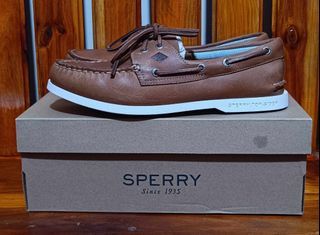 Sperry plushwave Tan size 9.5