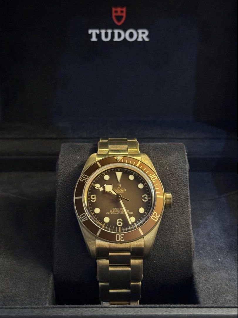 Tudor BlackBay 58 bronze (Category: Men's Watches) located in Las Pinas. Submitted by bbmono (Listing ID 1301340901, Image 3). Description: Tudor Bb58 Bronze Unused Complete 2021 Alabang area pm me.